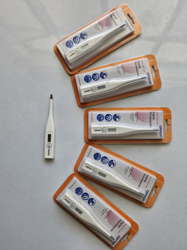 تب سنج دیجیتال امرن MC-246